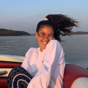 Meet your Posher, Georgia